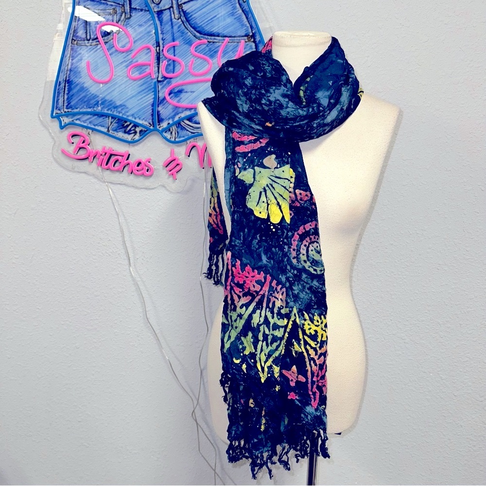Women’s tie dye blue Island X Hawaii scarf wrap